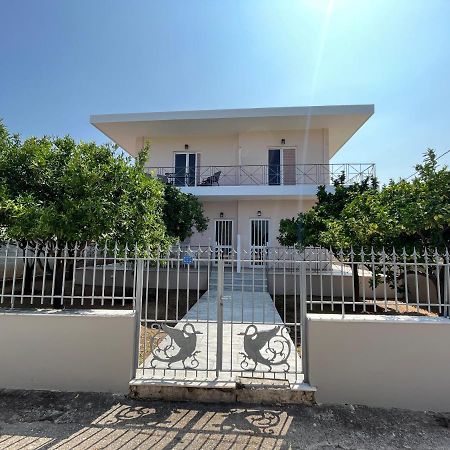 Koulouras Holiday Apartments Nikolaiika Экстерьер фото